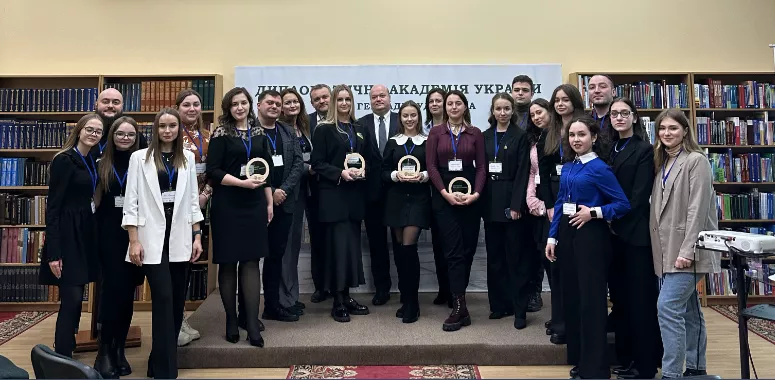 Лауреатом премії Young Diplomat Award 2023 став Артур Колдомасов