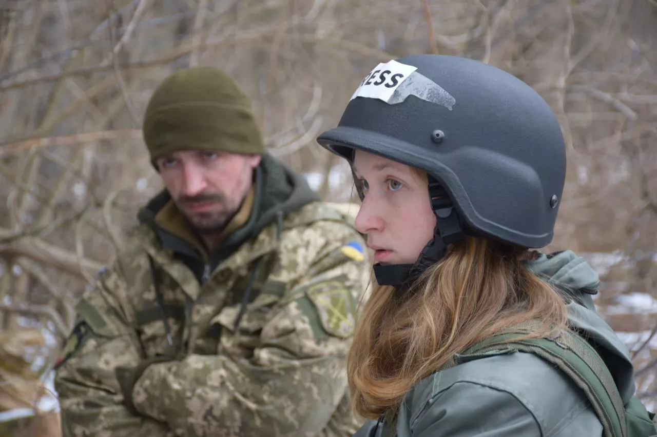 Продюсерка ZDF Світлана Долбишева, яка постраждала від обстрілу Kharkiv Palace, порадила, на що звертати увагу журналістам у прифронтових містах