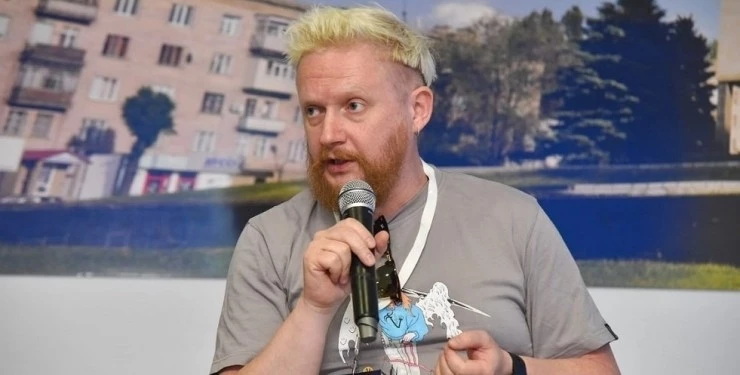 У Санкт-Петербурзі підпалили двері квартири російського пропагандиста, який вбачає у цьому «український слід»