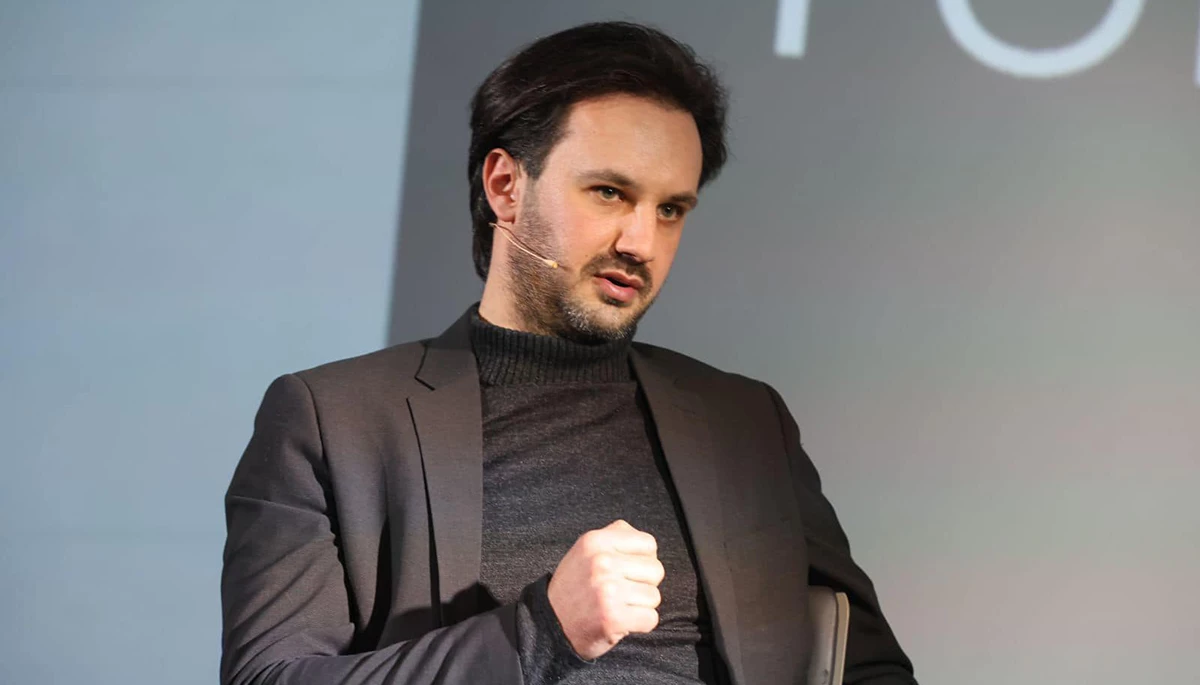 Гоша Тихий, МЗС: &laquo;Краще заповнювати простір своїм порядком денним, ніж просто відбиватися від російської дезінформації&raquo;