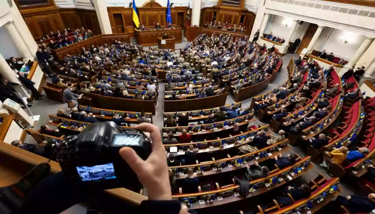 Верховну Раду закликають допустити журналістів до своїх засідань і в кулуари