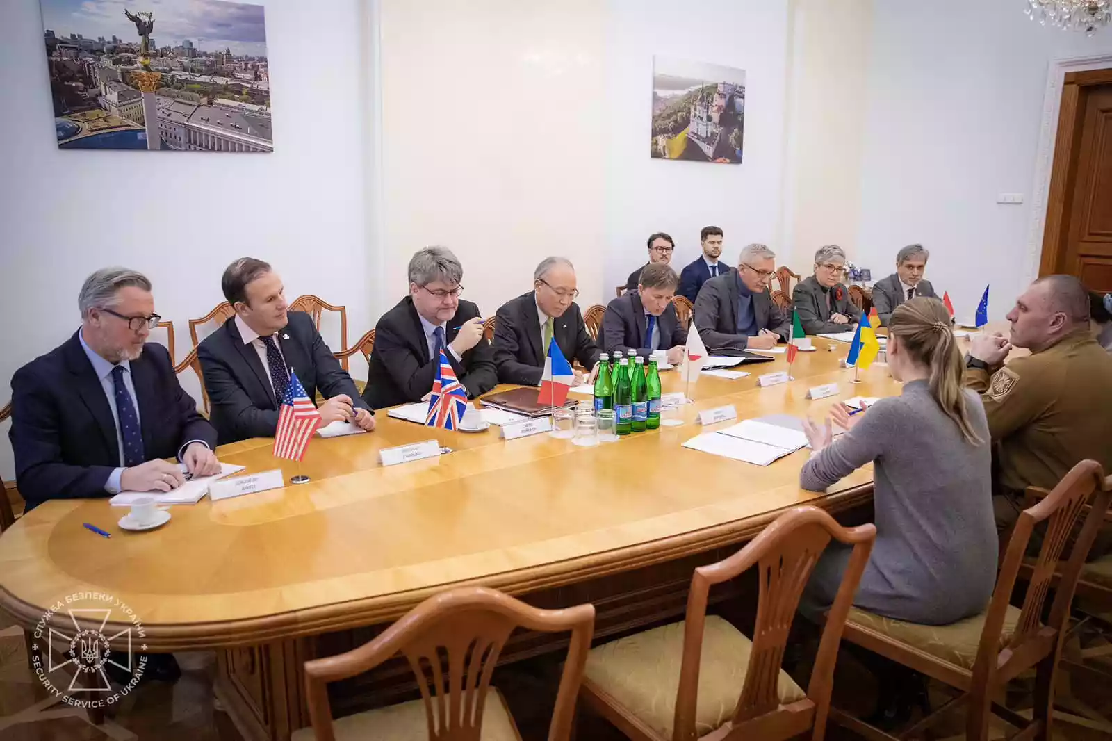 Малюк розповів послам країн G7 про ситуацію, пов&rsquo;язану зі стеженням за командою Bihus.Іnfo