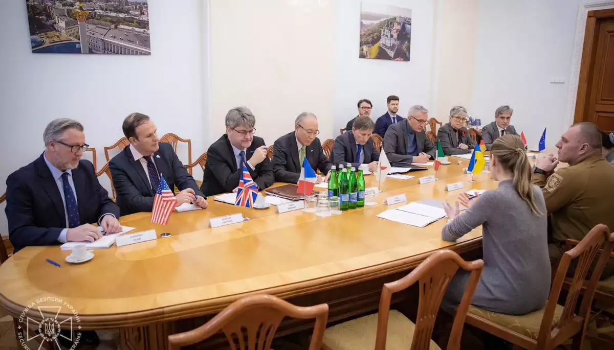 Малюк розповів послам країн G7 про ситуацію, пов&rsquo;язану зі стеженням за командою Bihus.Іnfo
