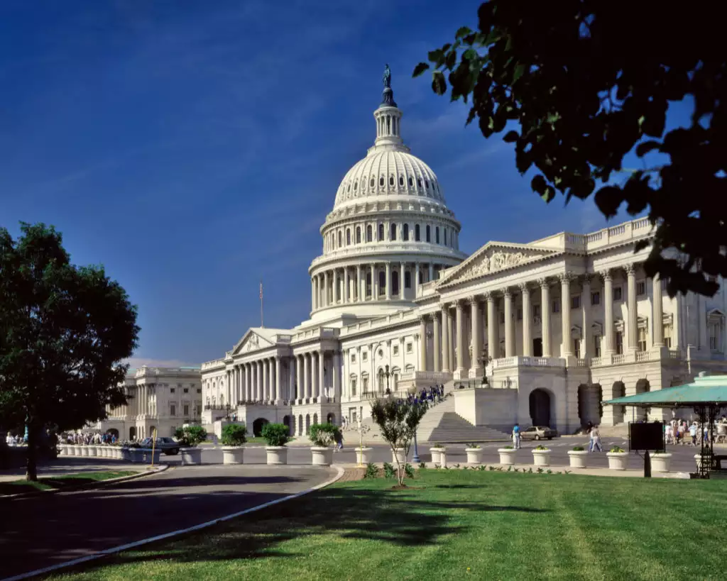 Сенат США ухвалив процедурне рішення щодо допомоги Україні, Ізраїлю і Тайваню