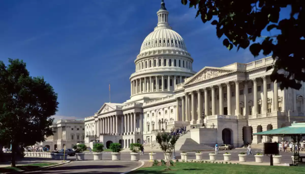 Сенат США ухвалив процедурне рішення щодо допомоги Україні, Ізраїлю і Тайваню