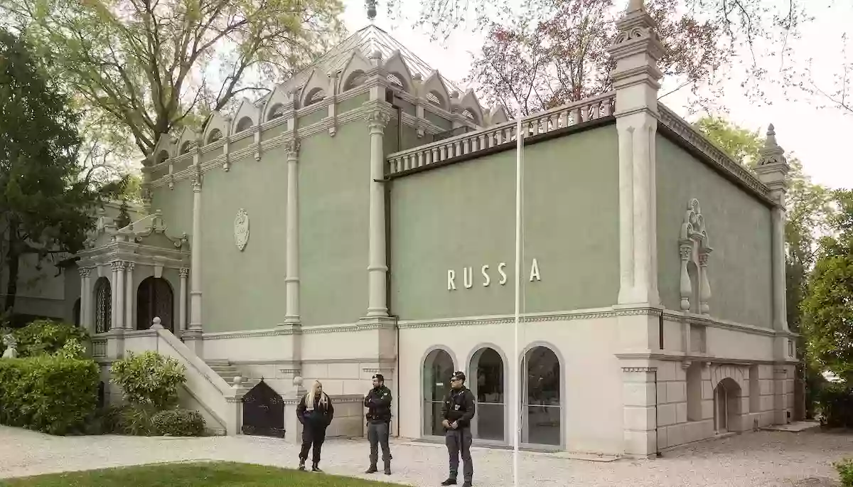 Цьогорічна Венеційська бієнале відбудеться без митців з Росії