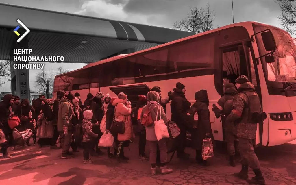 Замість депортованих до РФ українців загарбники планують завозити на ТОТ етнічних росіян