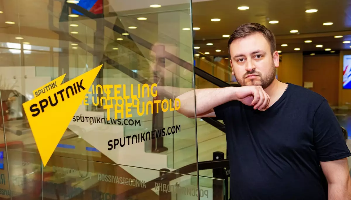 Колишній шефредактор проросійського медіа «Sputnik Литва» Марат Касем здався спецслужбам Латвії (ВІДЕО)