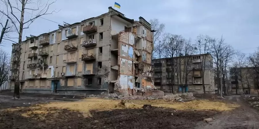 Росіяни використали відео про зруйнований ракетою будинок у Харкові для реклами, вигадавши до нього фейк