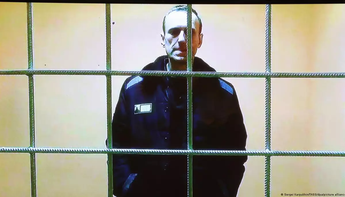 Смерть Навального й абсурдність української державної політики у сфері іномовлення