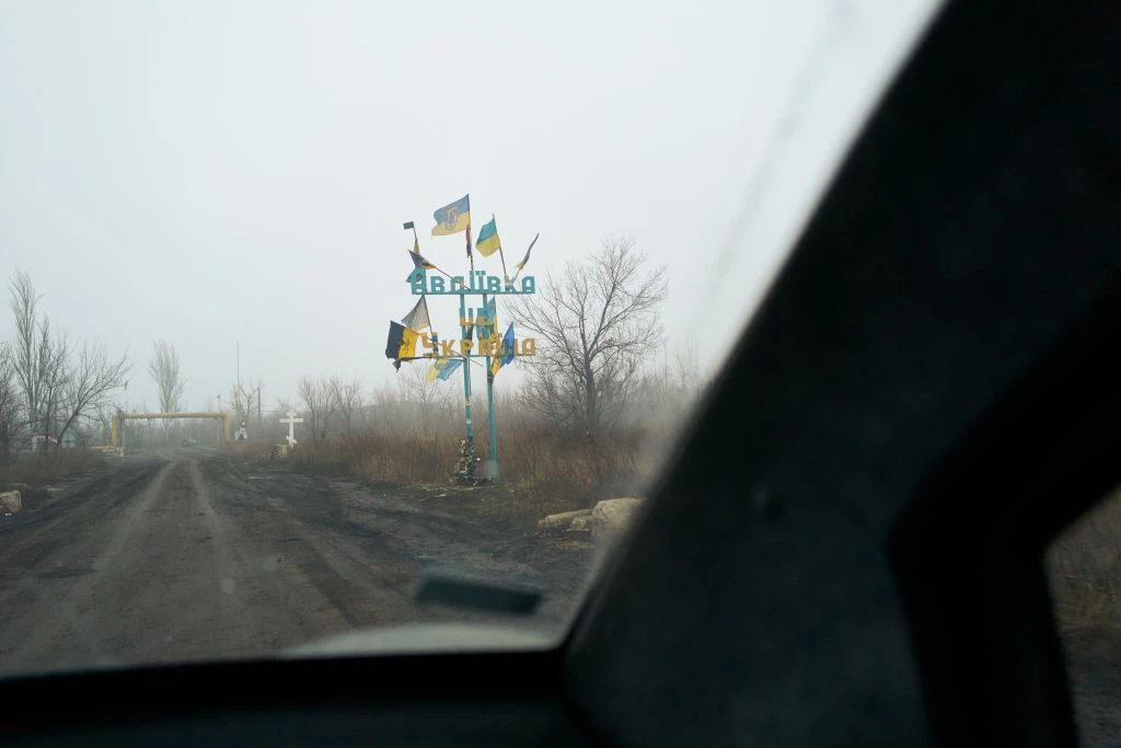 Командування ЗСУ виводить українські підрозділи з Авдіївки