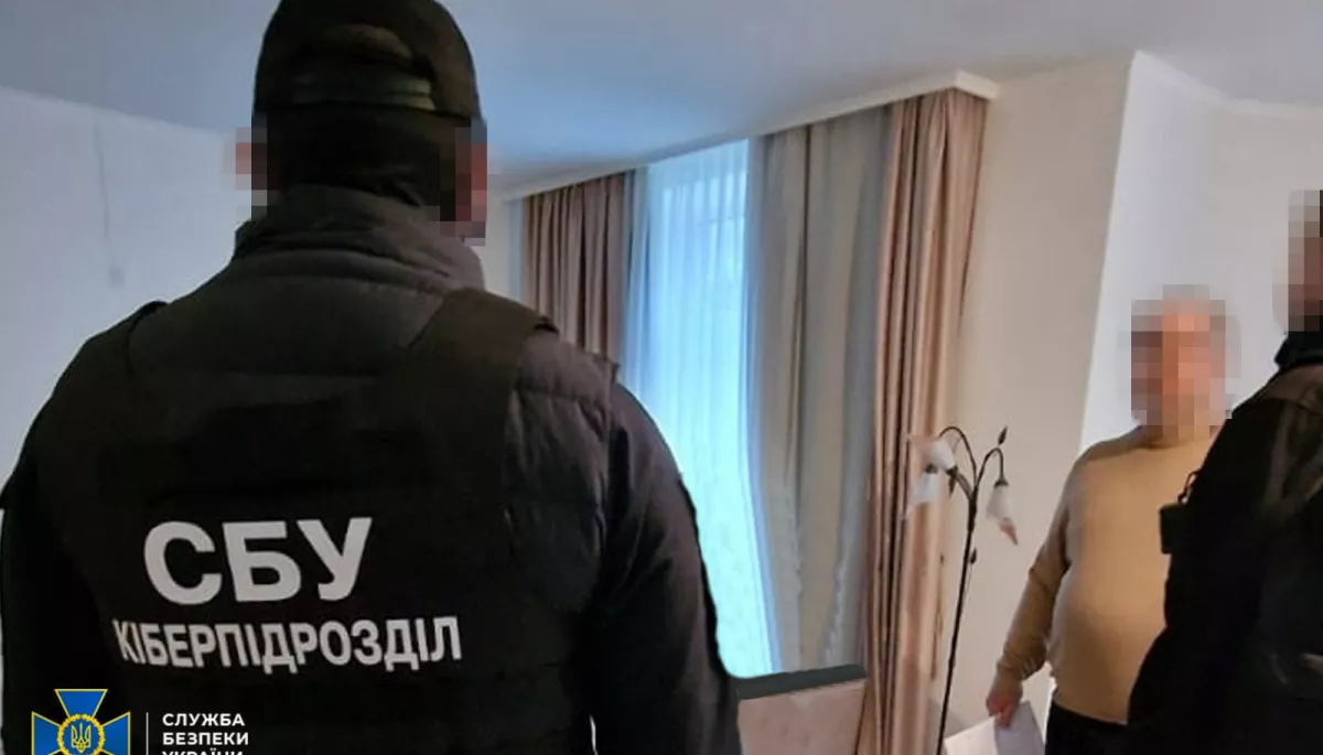 СБУ затримала в Києві &laquo;політексперта&raquo;, який поширював дезінформацію про Україну і готував фейки для кремлівських ЗМІ