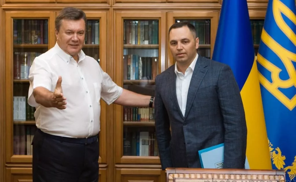 Портнов подав проти Руху &laquo;Чесно&raquo; позов з вимогою виключити його з реєстру зрадників (ОНОВЛЕНО)