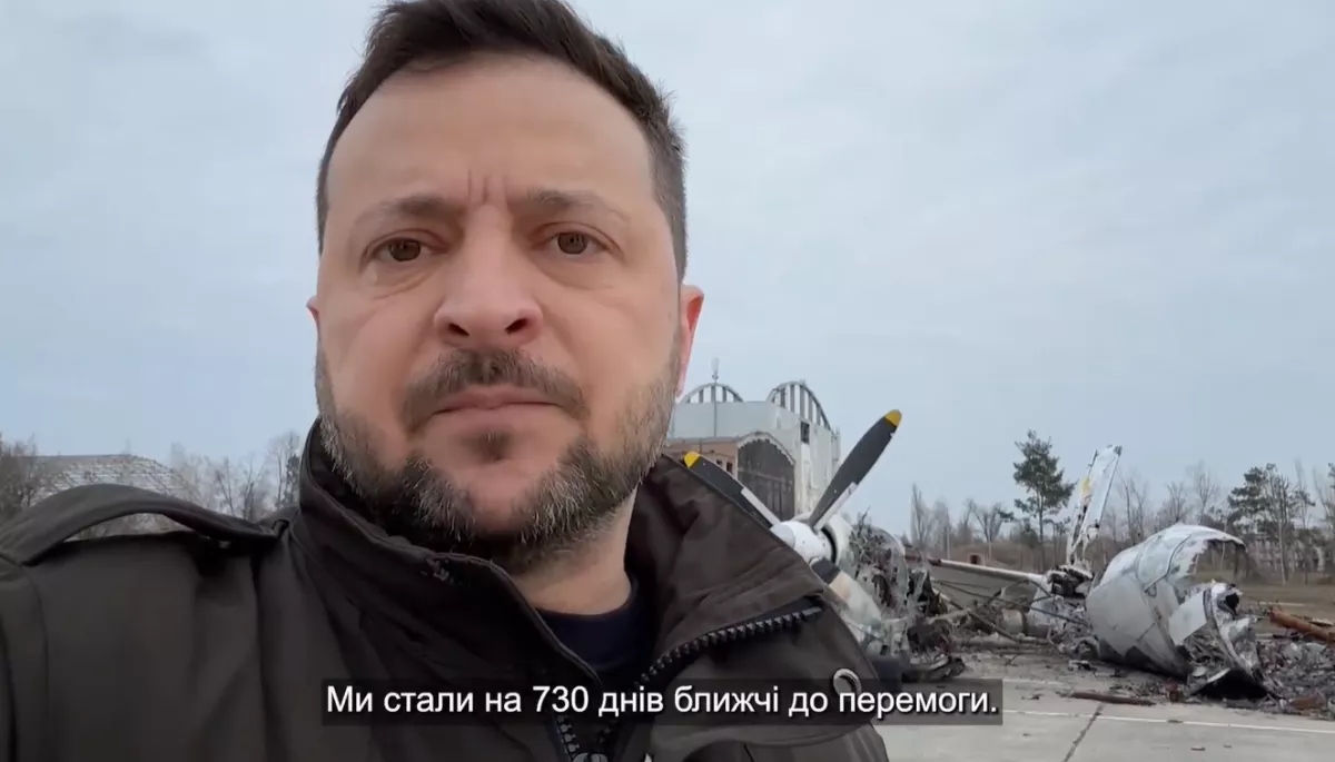 «Біля слова Україна завжди стоятиме слово Незалежна»: Зеленський звернувся до українців у другу річницю великої війни