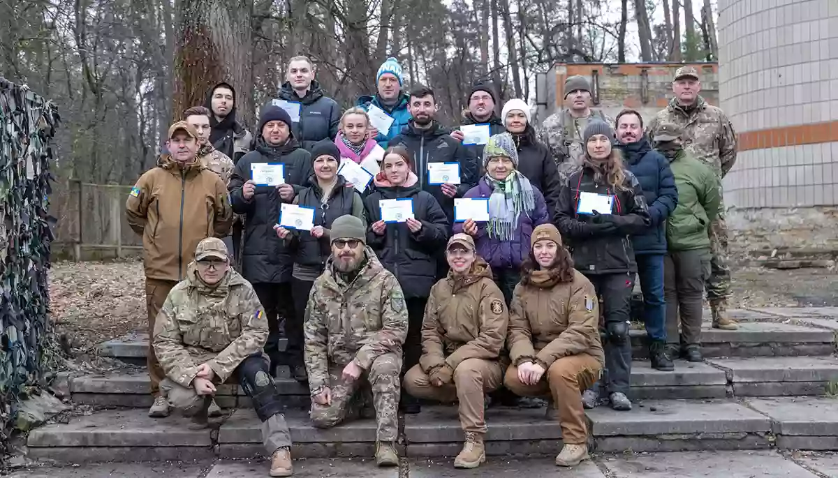 Керування БпЛА, такмед, проходження мінних полів і виживання під час штурму. &laquo;Муніципальна охорона&raquo; провела перший тренінг для журналістів
