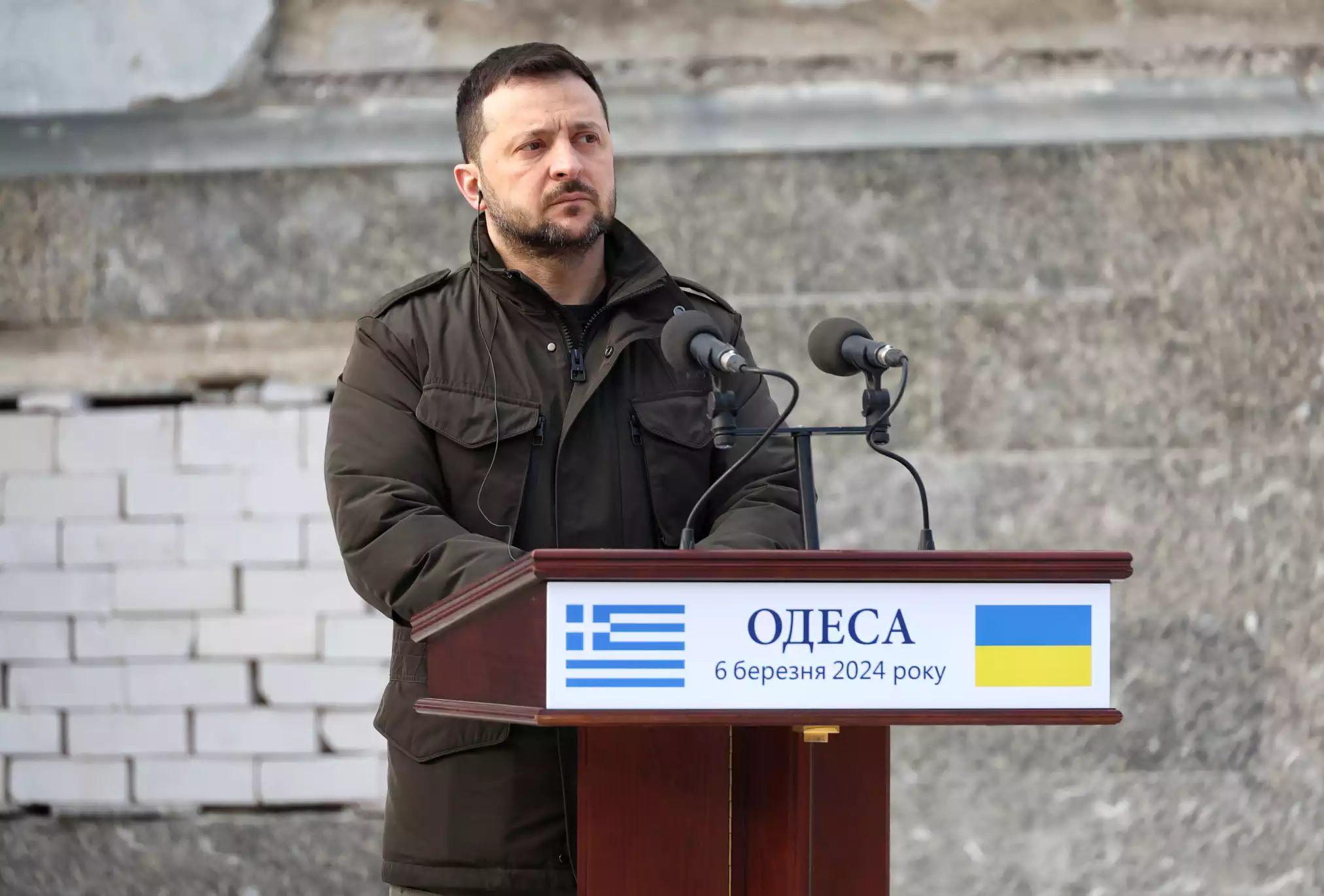 Володимир Зеленський прокоментував російський ракетний удар по Одесі в день свого візиту