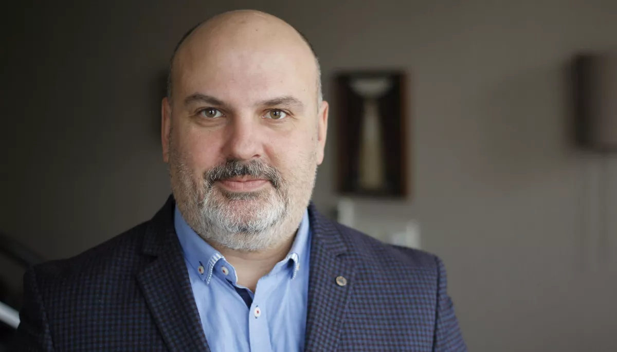 Експерт з публічних комунікацій Андрій Черніков написав політичний трилер &laquo;Ден Крок та український Папа&raquo;