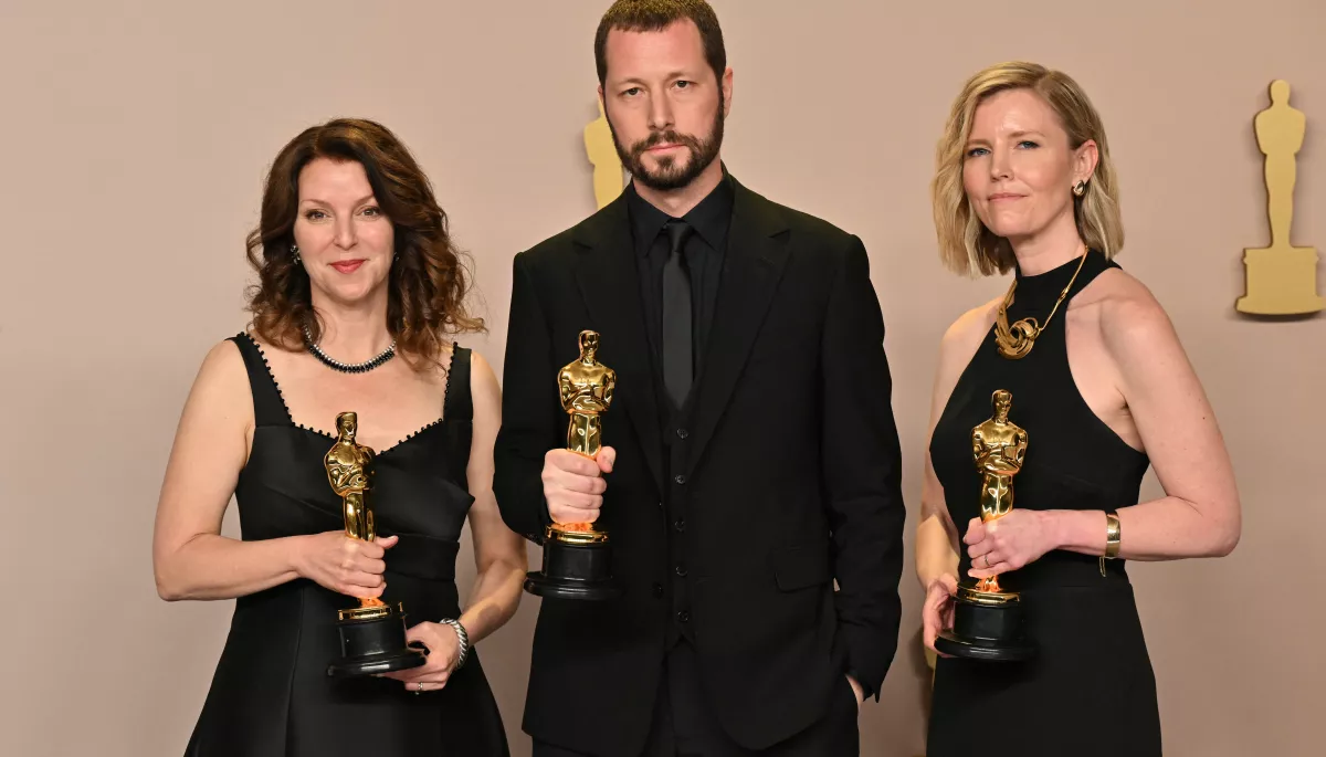 Режисер Мстислав Чернов з'явився на «Оскарі» в піджаку з прихованим символічним написом