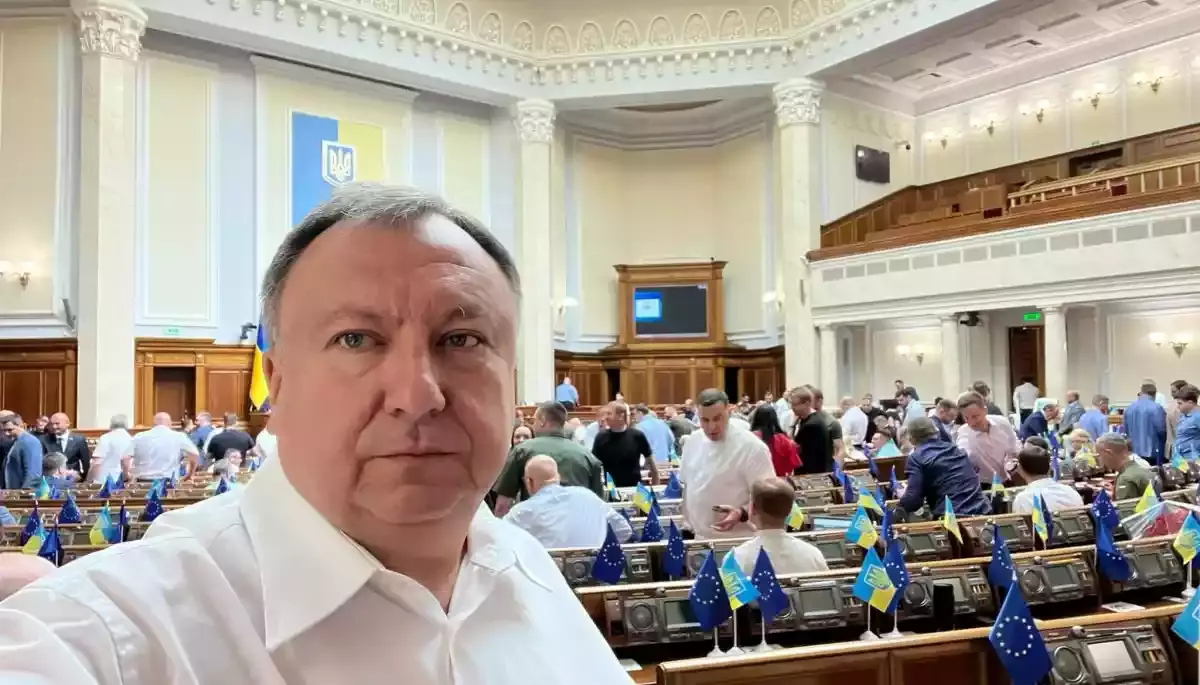 Княжицький ініціює законопроєкт про державне регулювання «платформ загального доступу до інформації». Йдеться насамперед про Telegram