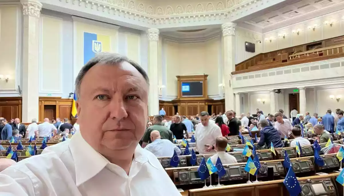 Княжицький ініціює законопроєкт про державне регулювання «платформ загального доступу до інформації». Йдеться насамперед про Telegram