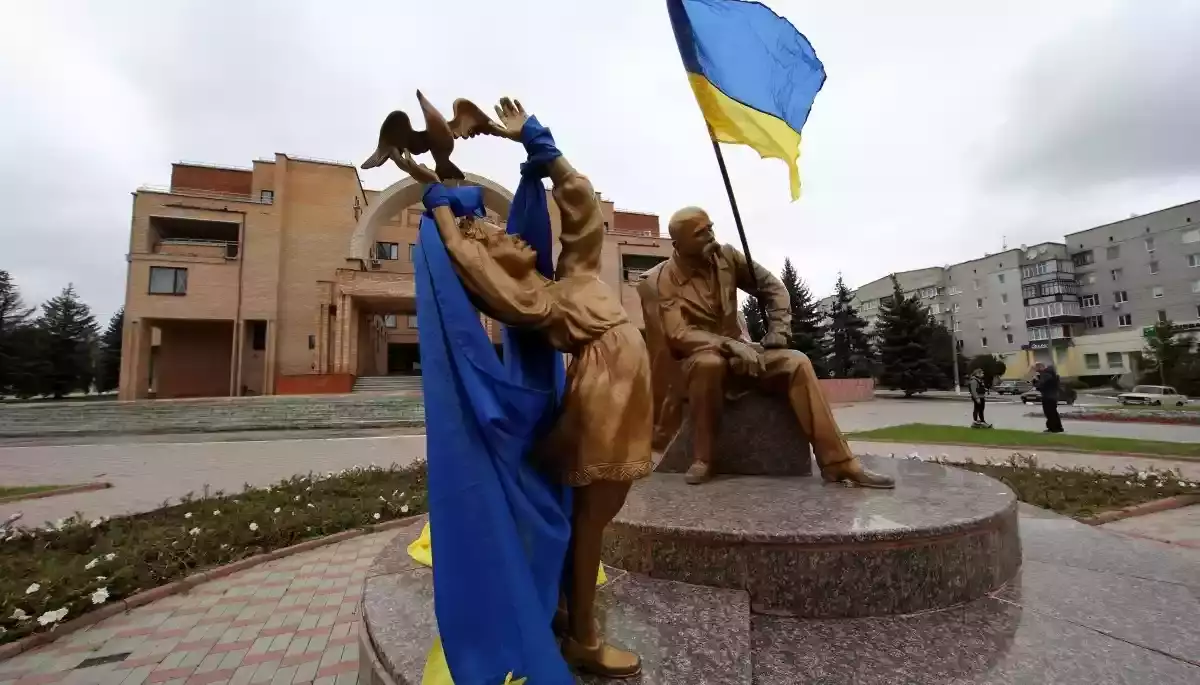 Яке майбутнє інформаційної політики України щодо (де)окупованих територій