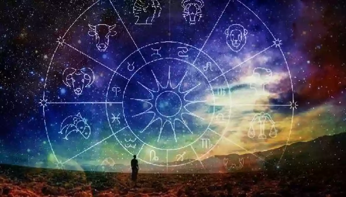 Майже половина українців вірять в астрологію, тарологію чи екстрасенсів, — КМІС