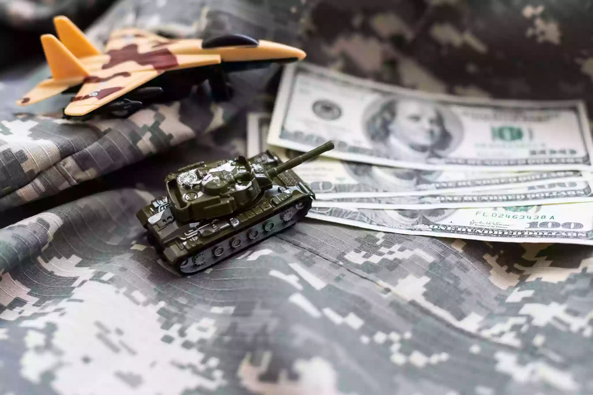 Більшість американців підтримує надання зброї Україні, але серед прихильників республіканців таких менше, &mdash; опитування CBS