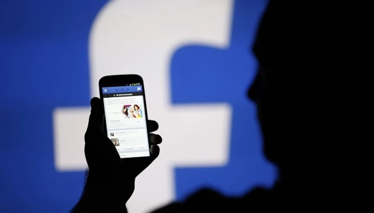 Блокування новин у фейсбуці в Канаді призвело до вибуху популярності мемів та фейків, — Reuters
