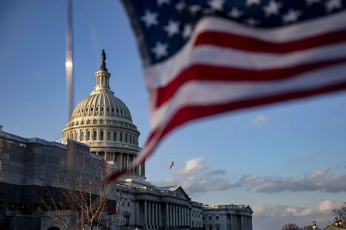 Палата представників США схвалила законопроєкт, який включає заборону тіктоку та використання російських активів для допомоги Україні