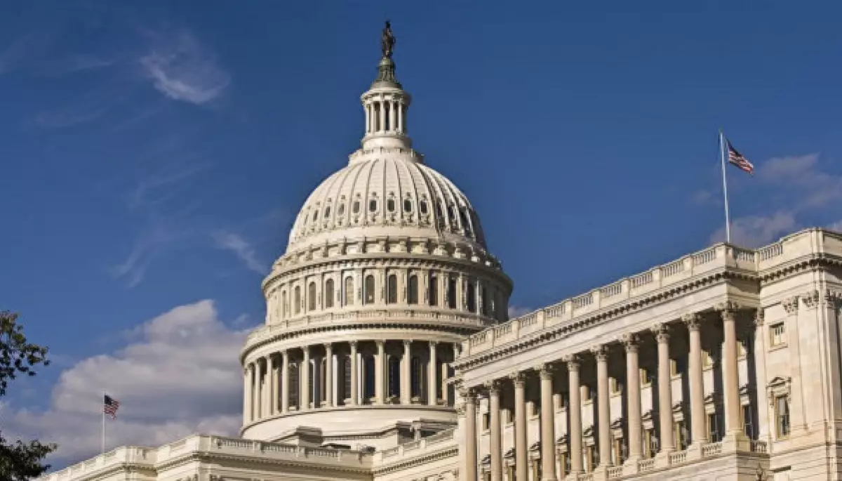Сенат США проголосував за вимогу до TikTok продати американську частку соцмережі