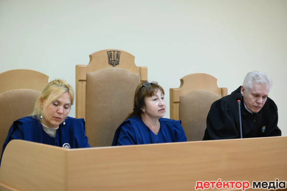«Довженко-Центр» проти Держкіно: Судді оголосили про самовідвід, справу в апеляційному суді розглядатимуть наново