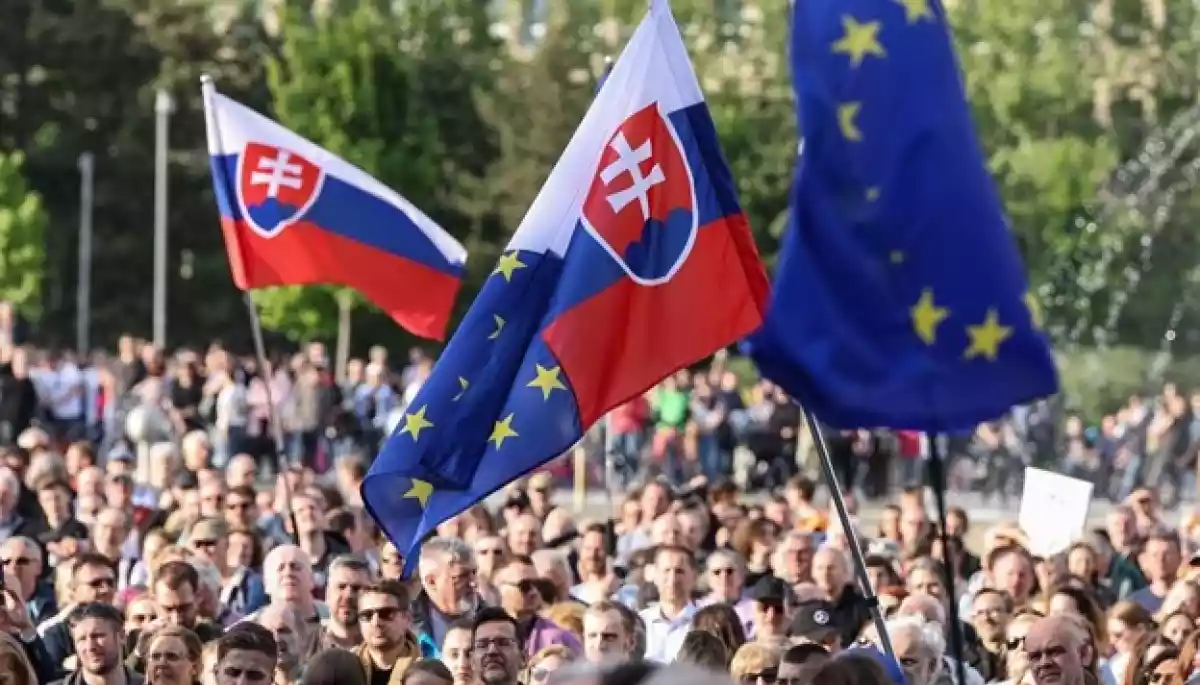 У Братиславі відбувся багатотисячний мітинг проти реформування суспільного мовника RTVS