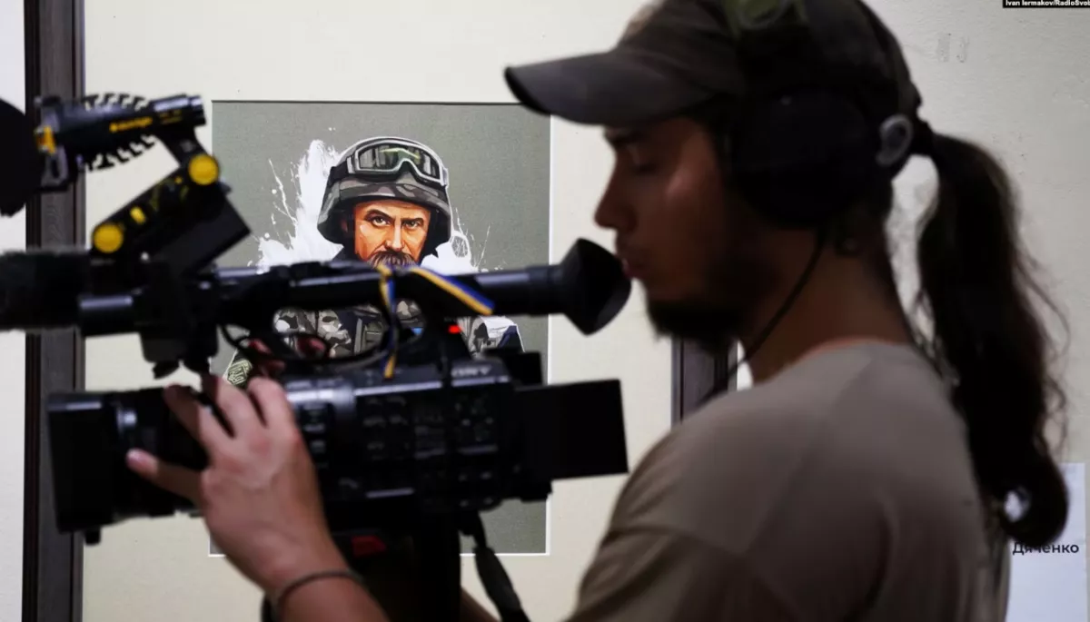 Телемарафон, стеження і тиск влади. Що зі свободою слова в Україні?