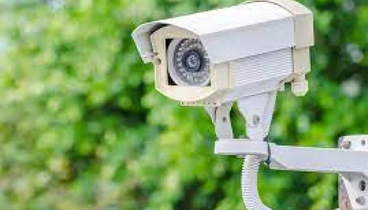 Попри загрози для безпеки, китайські камери спостереження все більше використовують у Східній Європі, включаючи Україну
