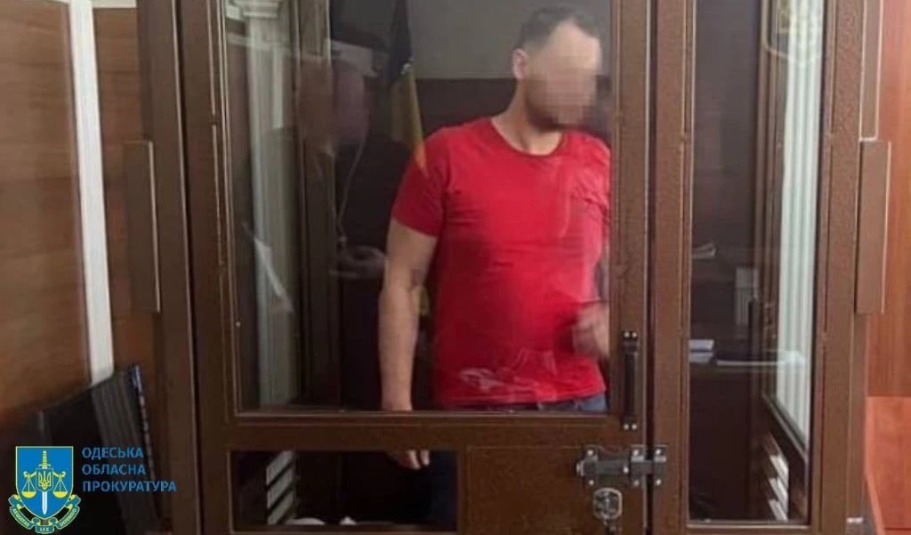 В Одесі затримали ворожого навідника на телевежу, який прикривався посвідченням журналіста