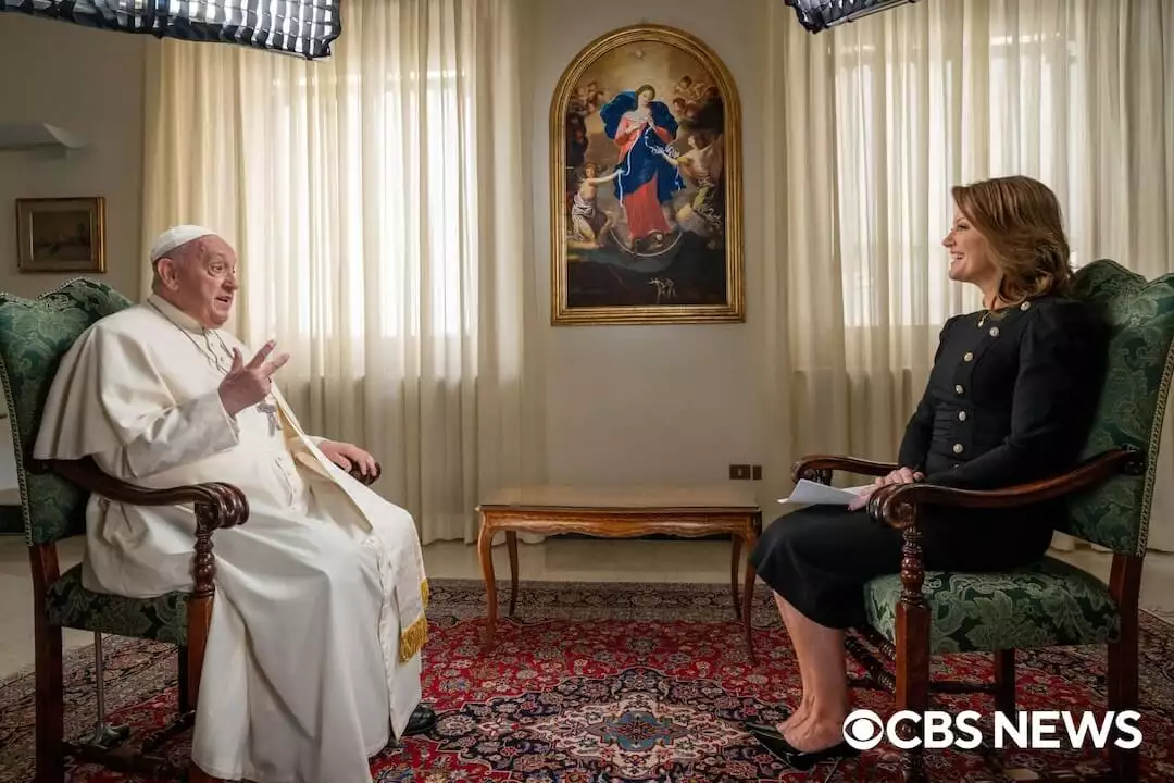 Папа Франциск: Медіа, які живуть за рахунок пропаганди, заплямовують уми людей
