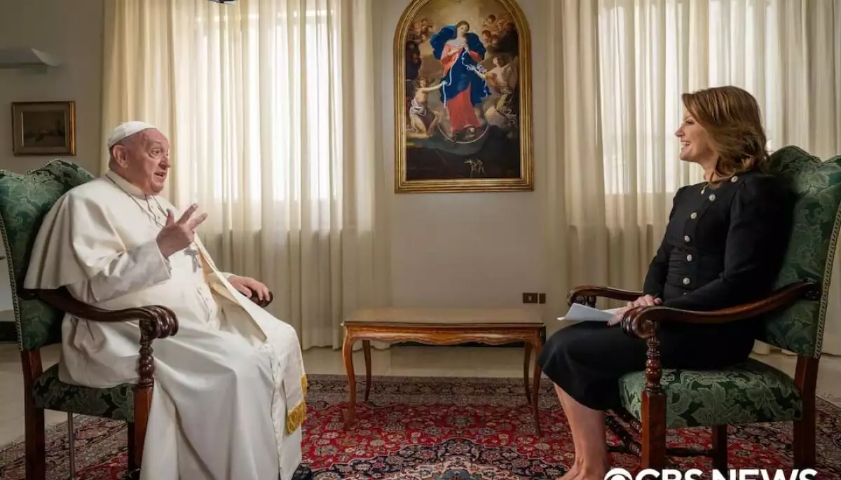 Папа Франциск: Медіа, які живуть за рахунок пропаганди, заплямовують уми людей