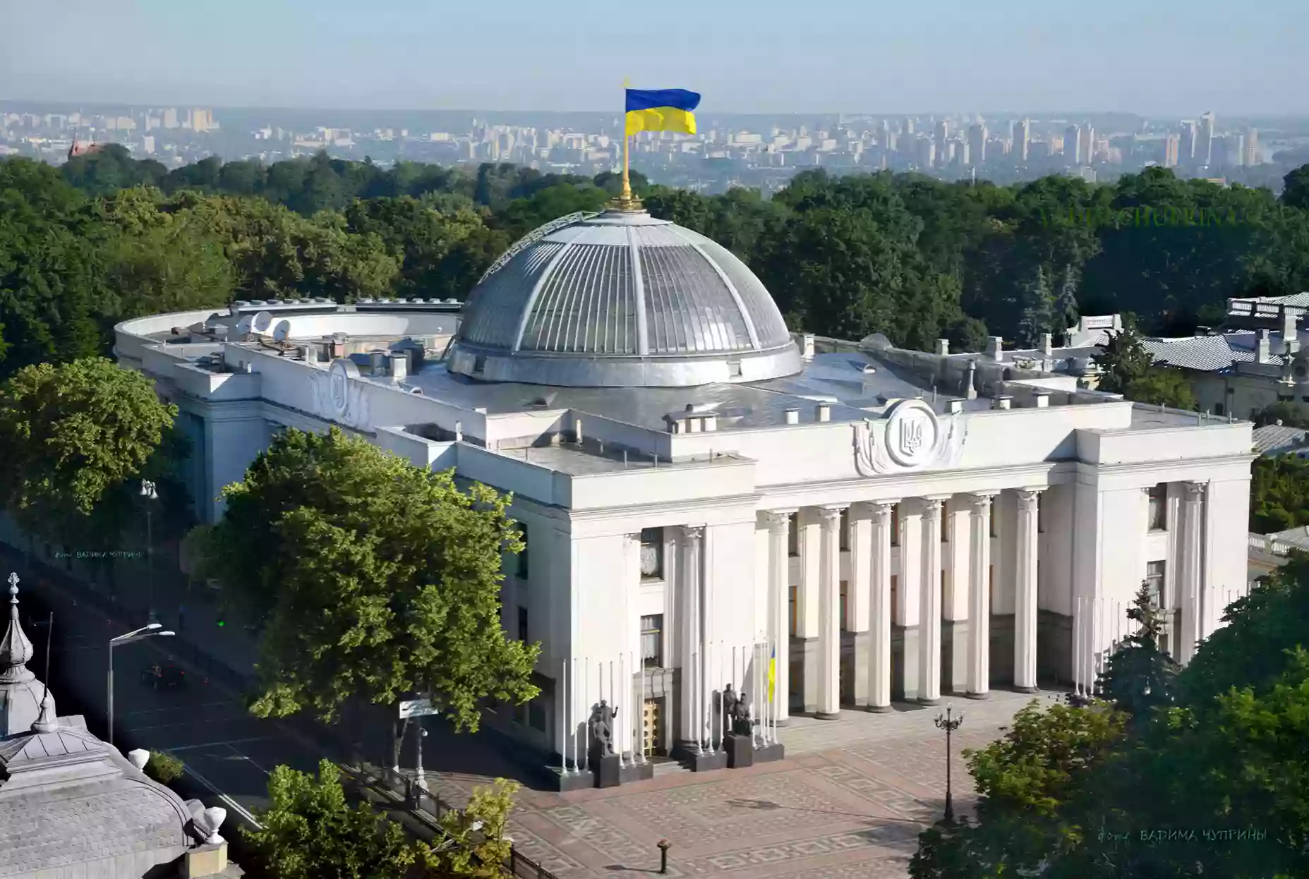 Верховна Рада проголосувала за законопроєкт, який обмежує висвітлення кримінальних справ, пов&rsquo;язаних із війною