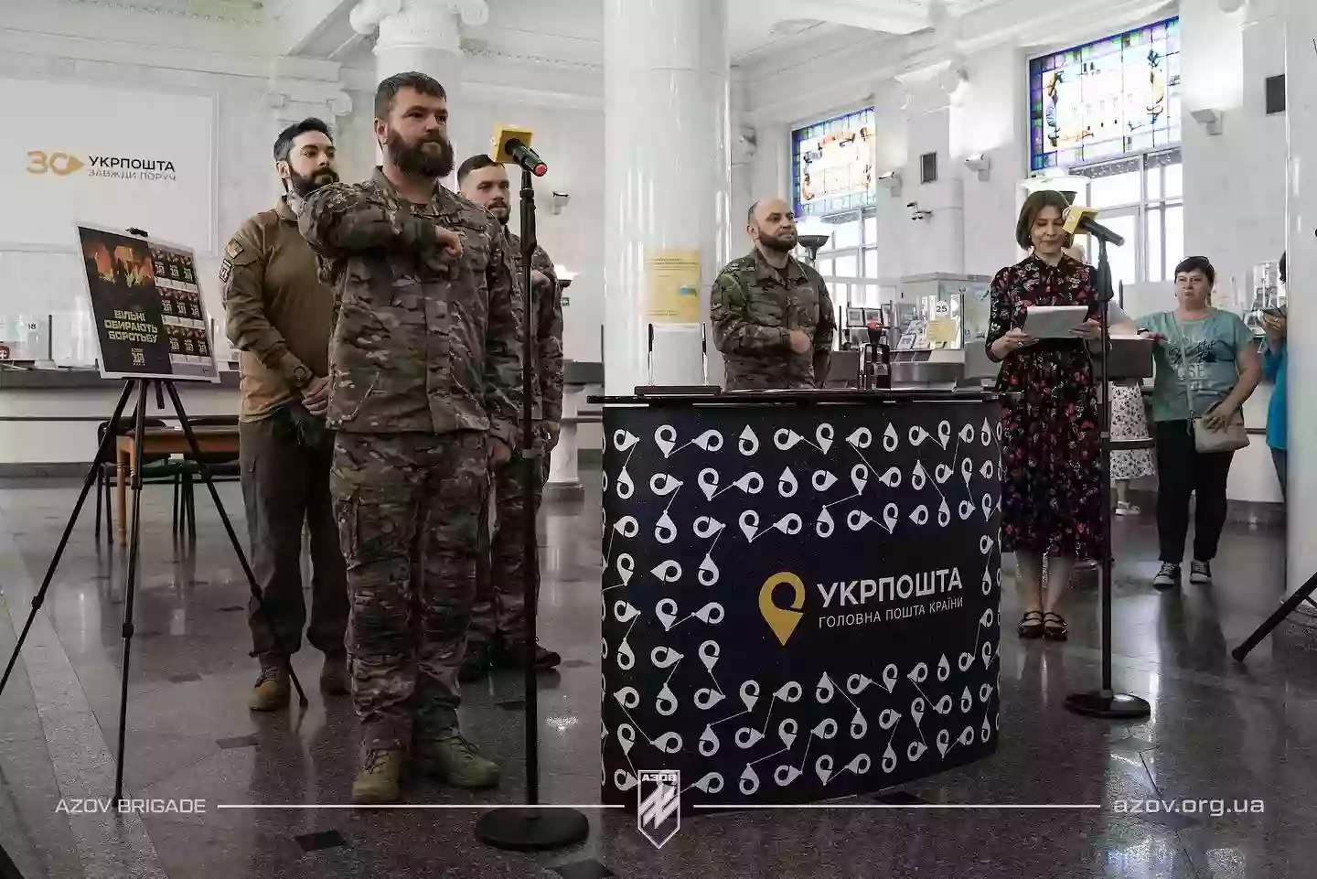 &laquo;Укрпошта&raquo; випустила лімітований поштовий набір, присвячений &laquo;Азову&raquo;