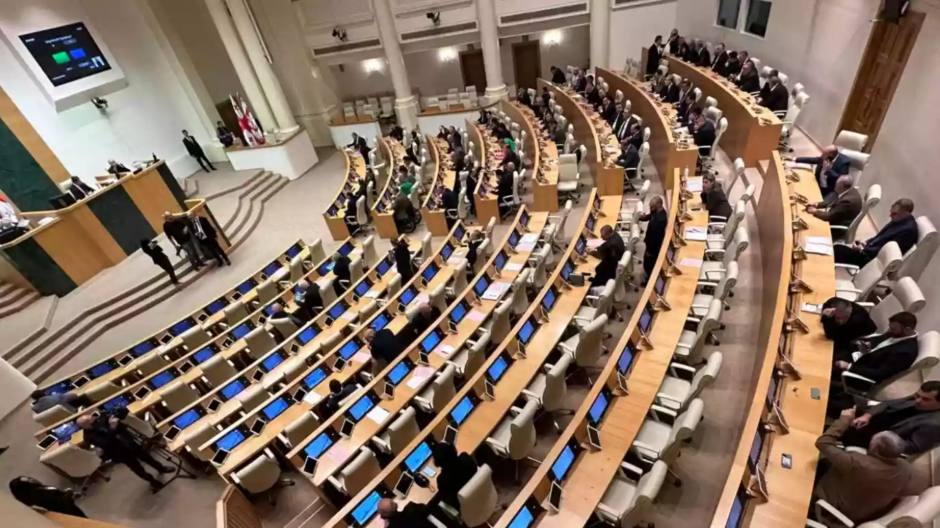 Грузинський парламент подолав вето президентки на закон про «іноагентів»