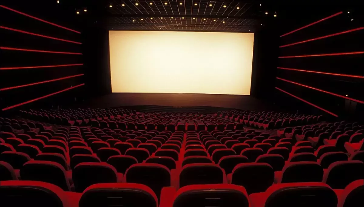 Депутати запропонували відшкодовувати покази фільмів англійською у кінотеатрах з держбюджету