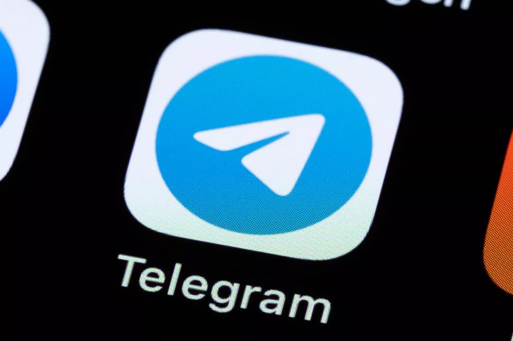 Війна в інфопросторі: як розпізнати анонімні телеграм-канали і чому не варто поширювати емоційні новини