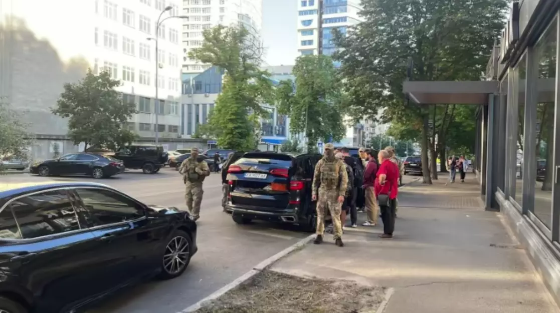 До ексзаступника голови ОП Кирила Тимошенка прийшли з обшуками у справі зі зливами з НАБУ