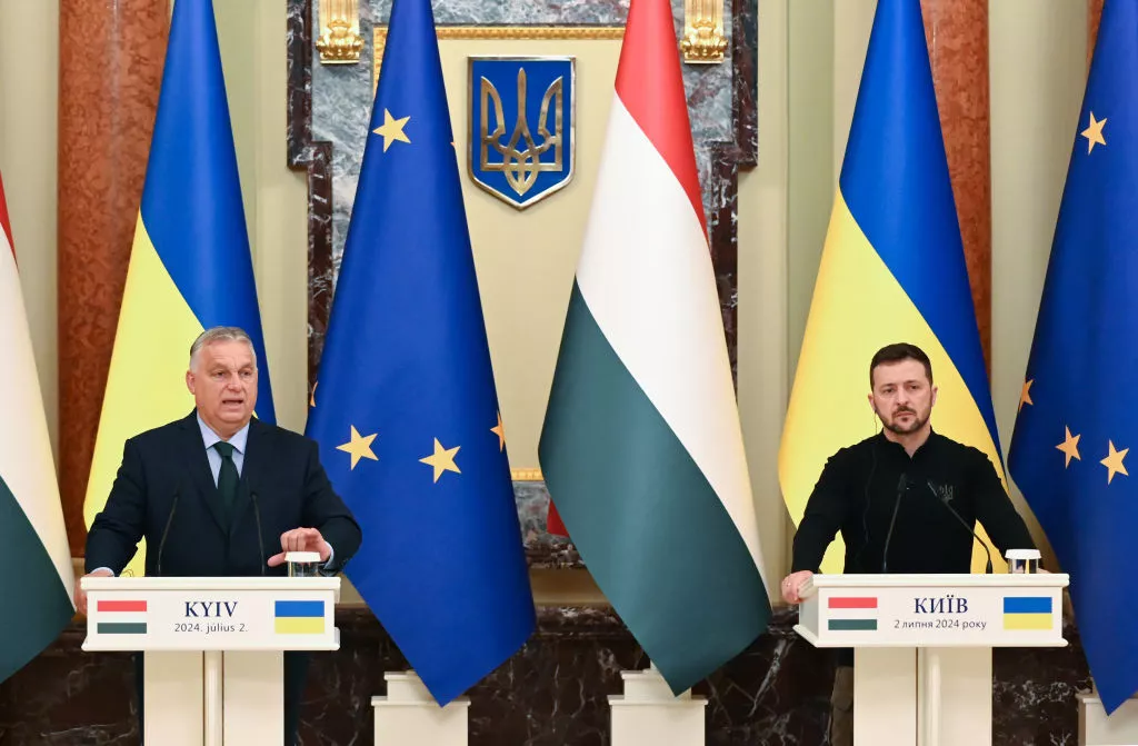 «Подорож задля миру»: як Орбан їхав у Київ. І українське місто для русні — як ворог вербує чоловіків в армію