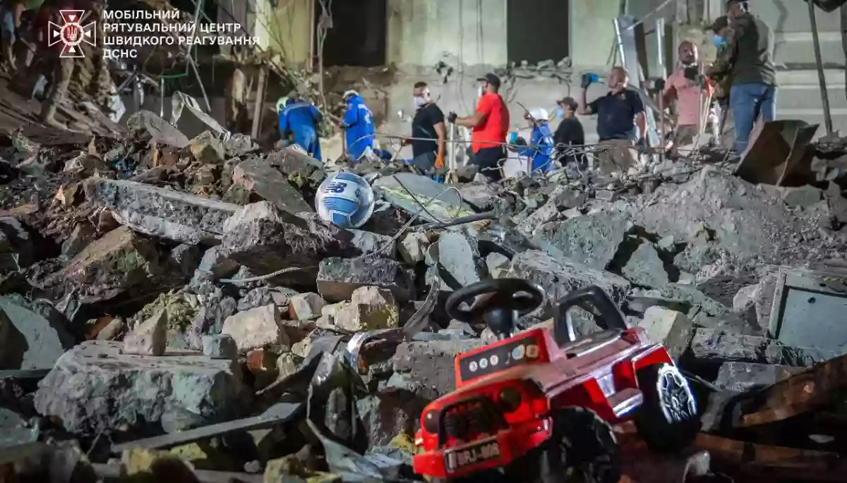 Російська ракетна атака по Києву: станом на ранок відомо про 27 загиблих