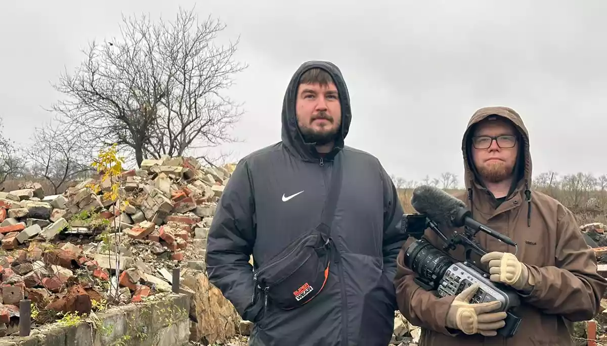 Чи можна жартувати на війні? Документалісти Костянтин Кляцкін і Павло Липа — про роботу над фільмом «Нам своє робить»