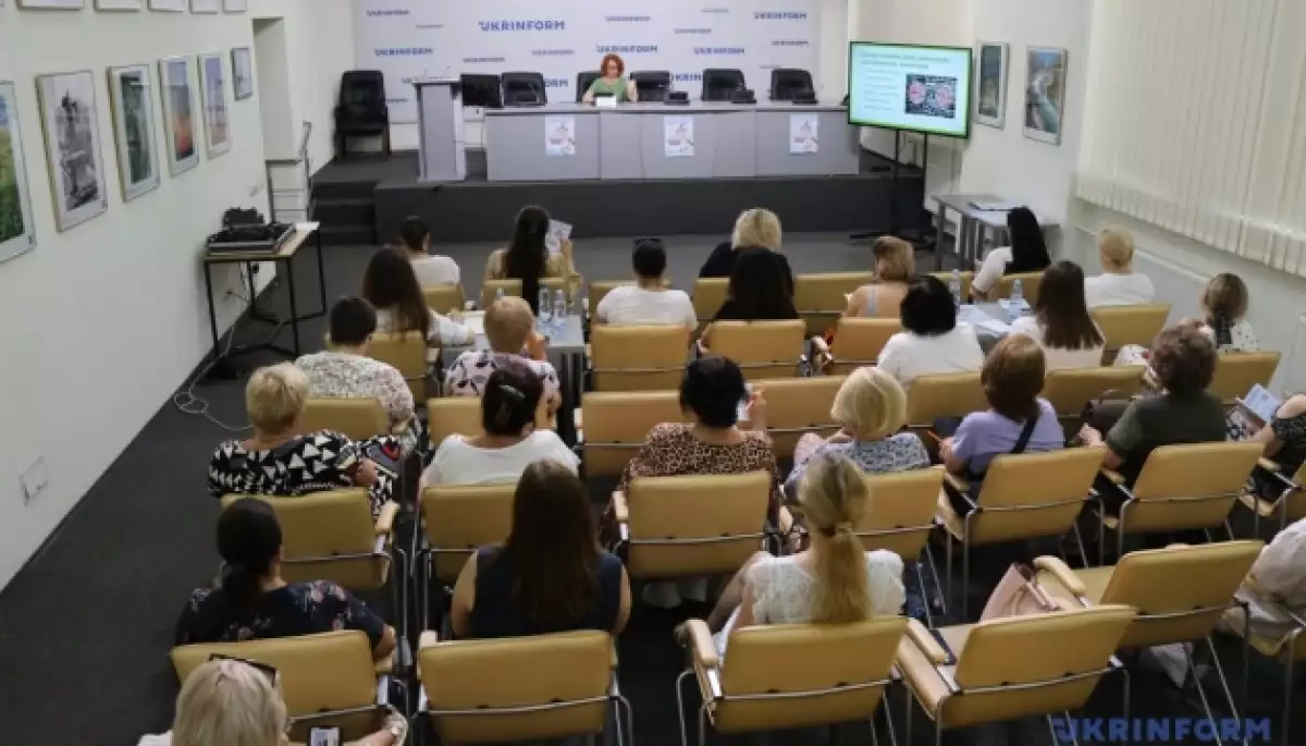 У Києві провели фінальний тренінг для жінок-лідерок з протидії дезінформації