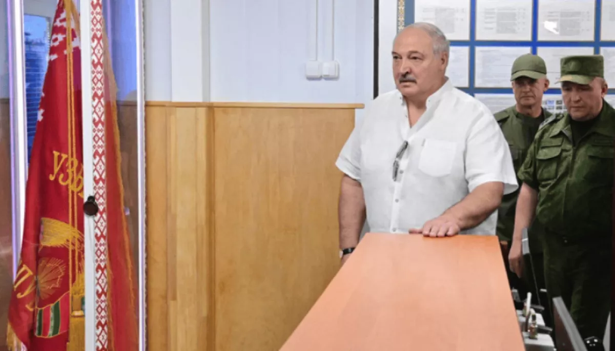 Передислокация беларусских войск от южной границы в интерпретации российских СМИ