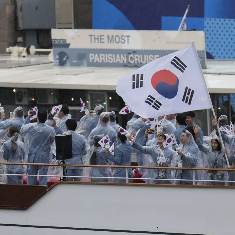 Сплутали Південну і Північну Корею: МОК перепросив за помилку диктора на церемонії відкриття Олімпіади