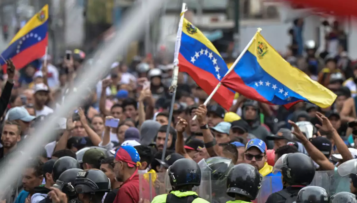 У Венесуелі низка журналістів зазнала нападів та залякувань під час висвітлення масових протестів у країні